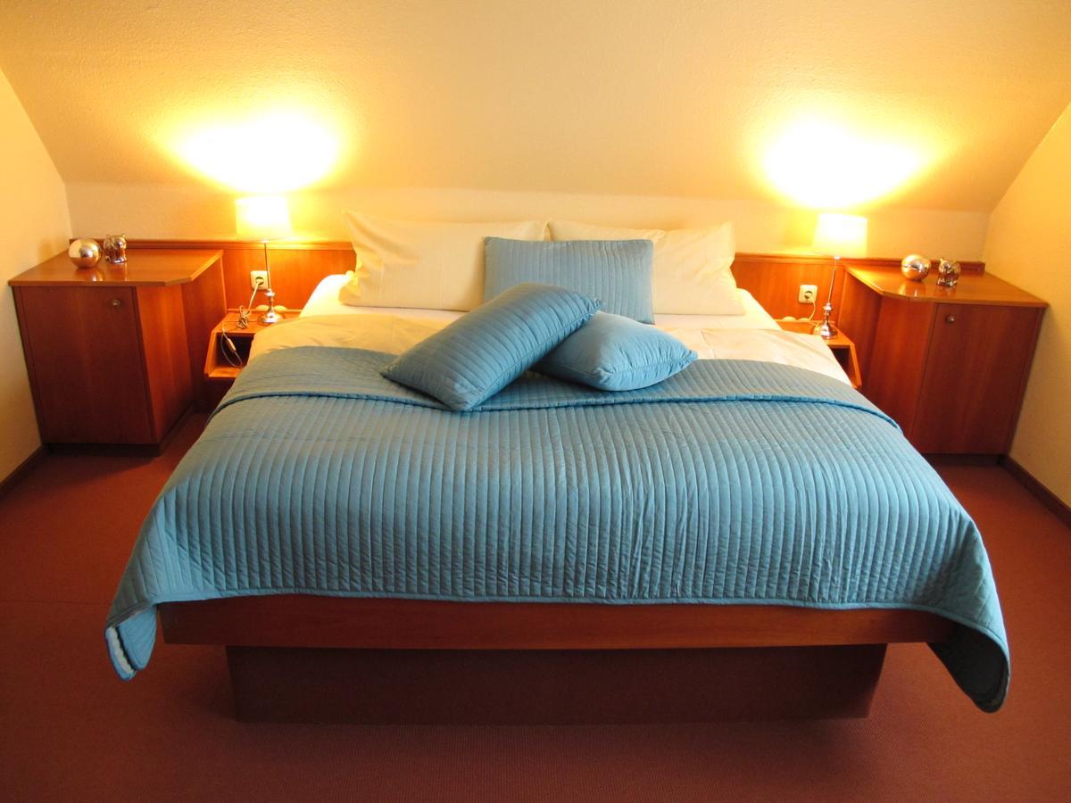 Burghotel Muenzenberg Bagian luar foto